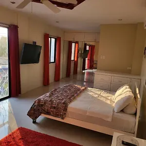 Kandi Resort-type Spacious 1 Bedroom With Netflix And Free Housekeeping Angeles
