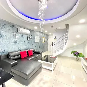 Kandi 1,2,3 Palace Angeles